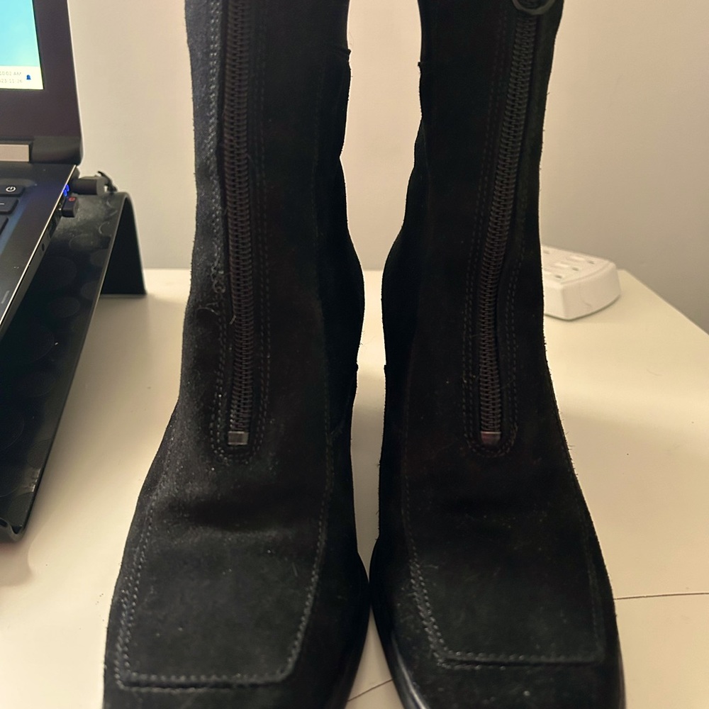 Stylish suede Ankle boots